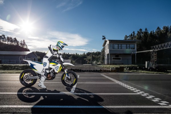 26345_701 Supermoto 2017 Action