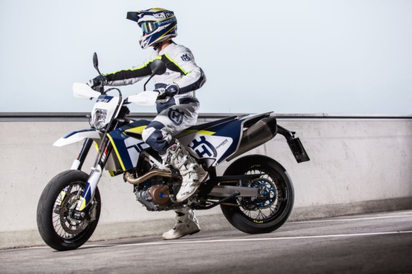 27206_701 Supermoto 2017