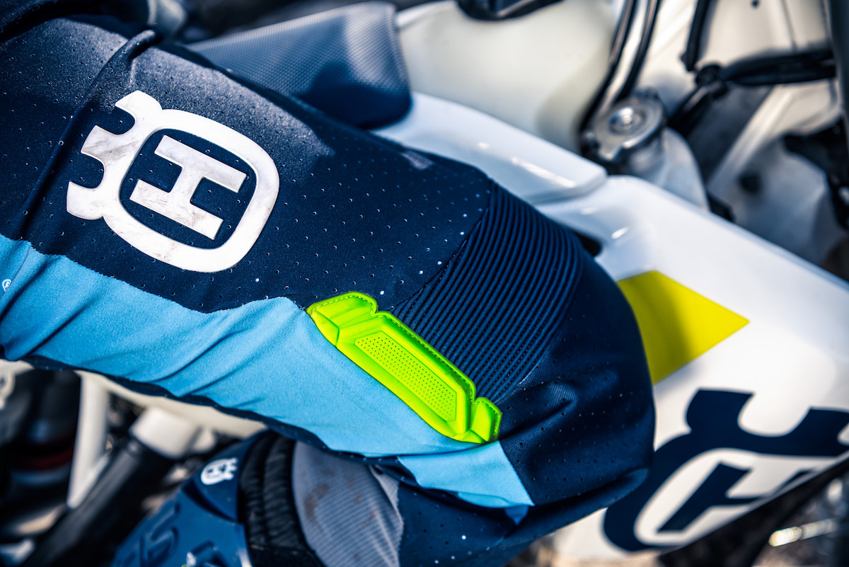 47414_Husqvarna Functional Clothing 2019 Vitpilen 701